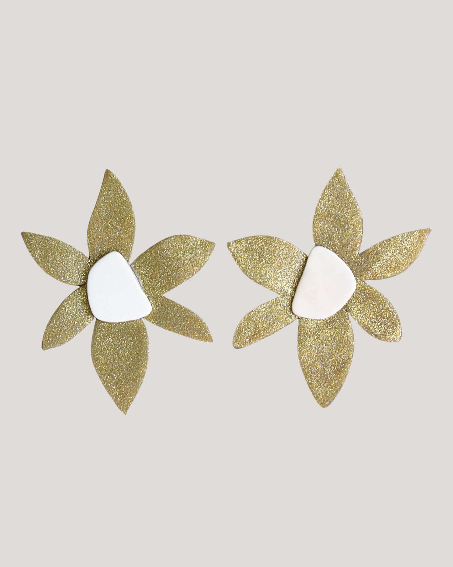 AROS AURA BRILLANTE DORADA BLANCO
