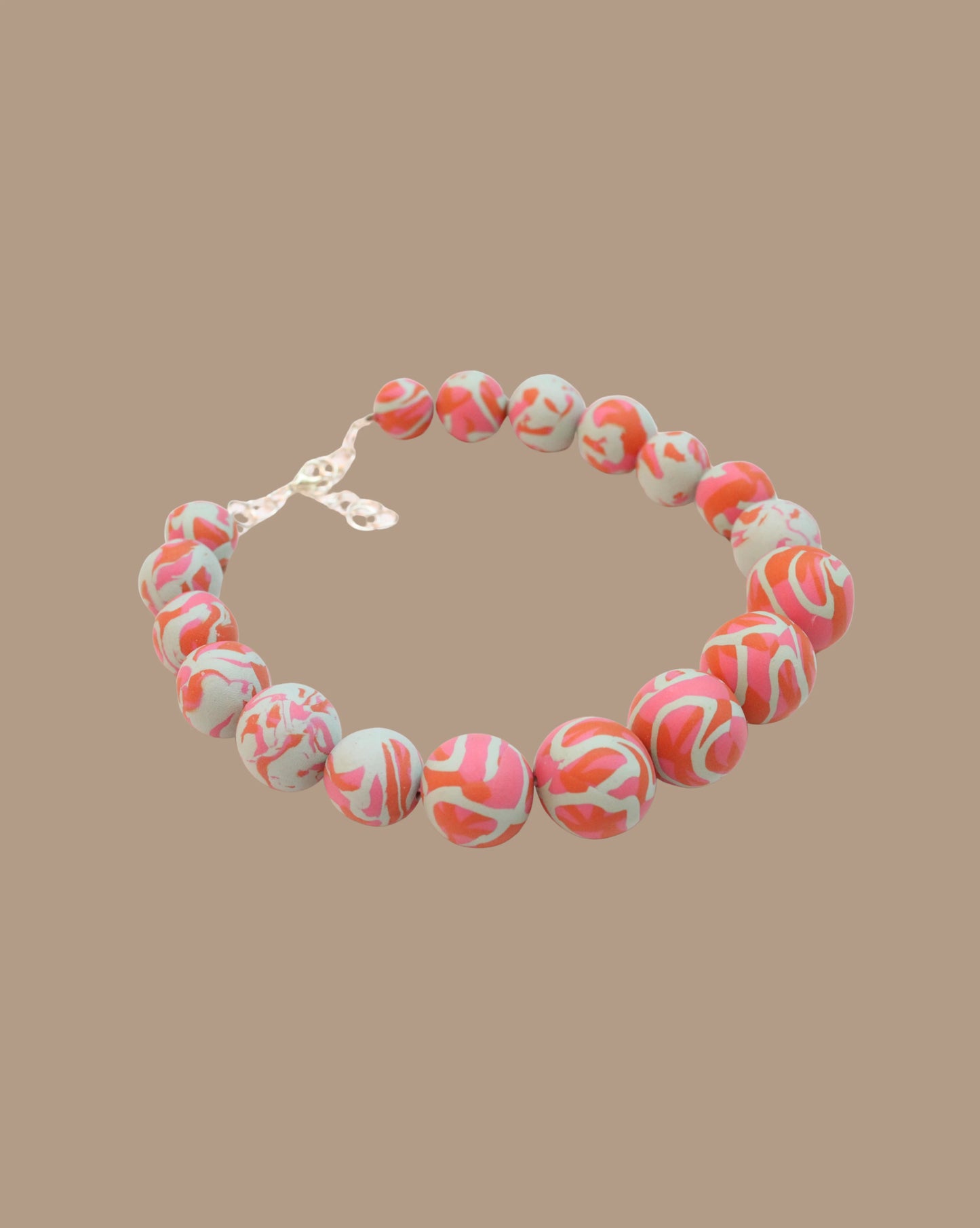 COLLAR PELOTAS MENTA NARANJO ROSADO
