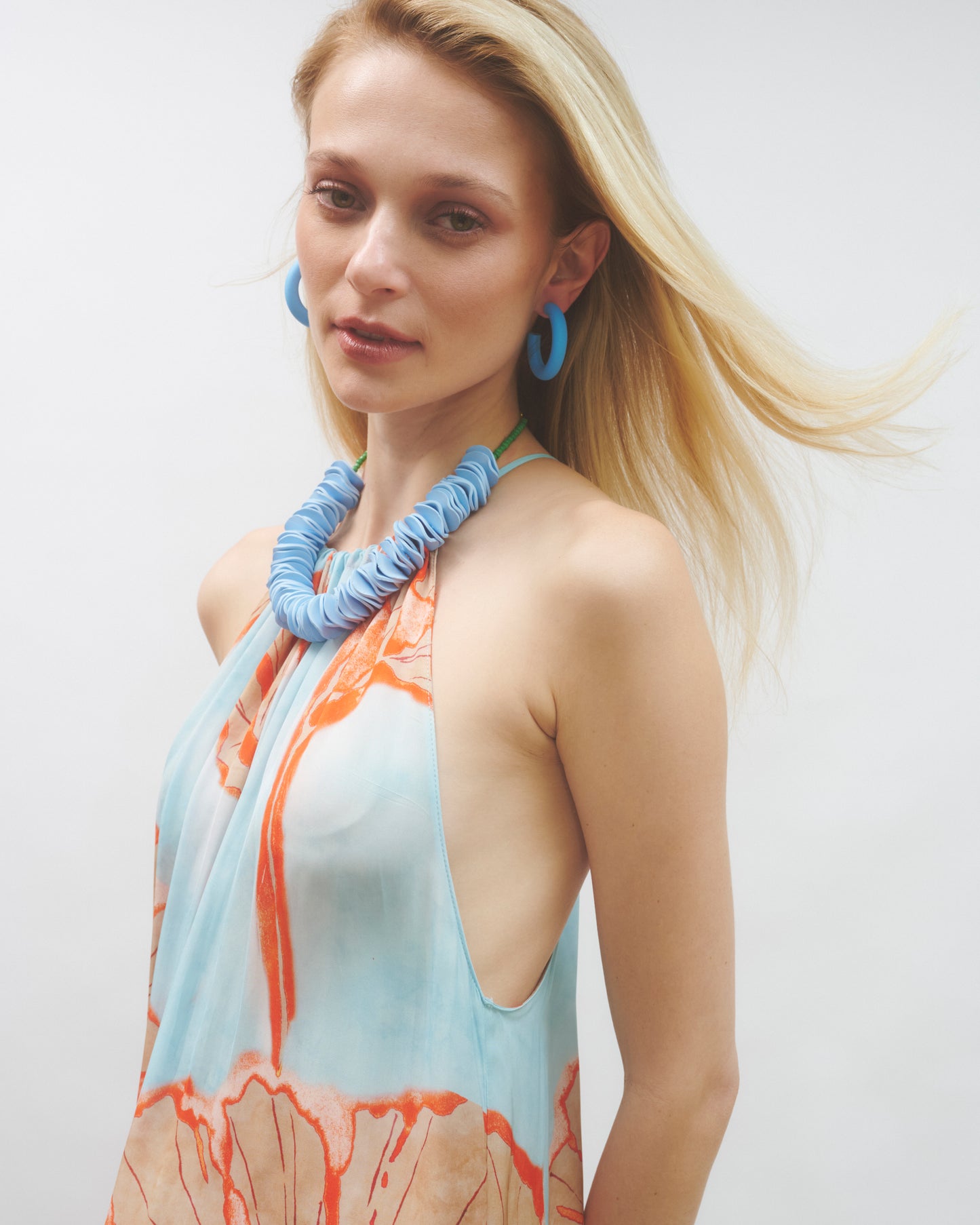 COLLAR CELESTE VERDE NARCISA