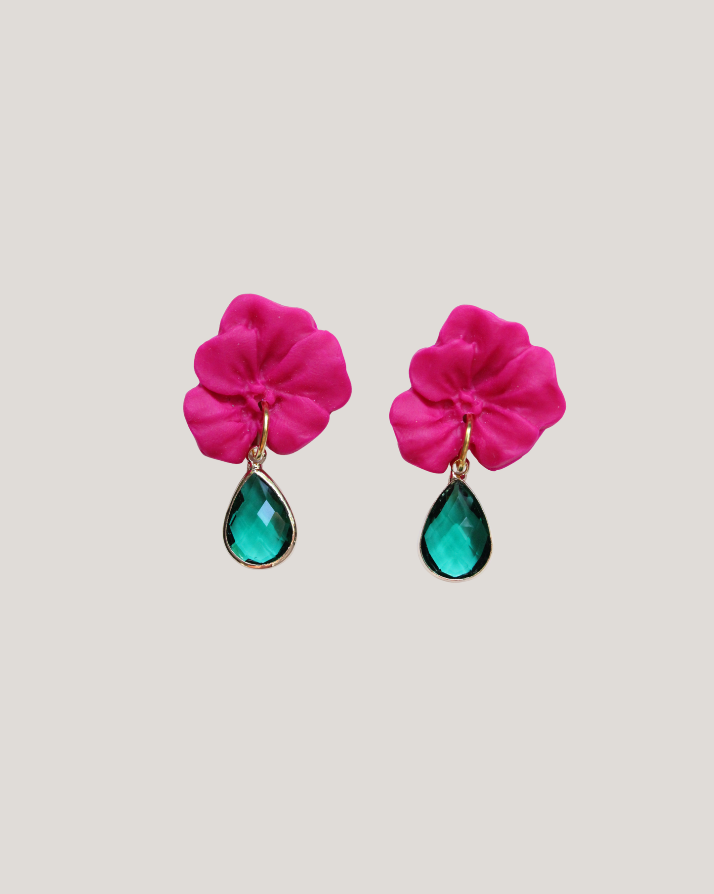 AROS FLOR JAZMÍN FUCSIA PIEDRA VERDE