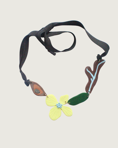 COLLAR FOLLAJE