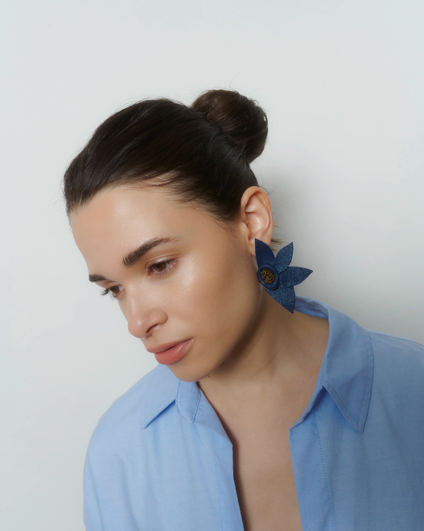 AROS FLORES CAMELIA AZUL BRILLO