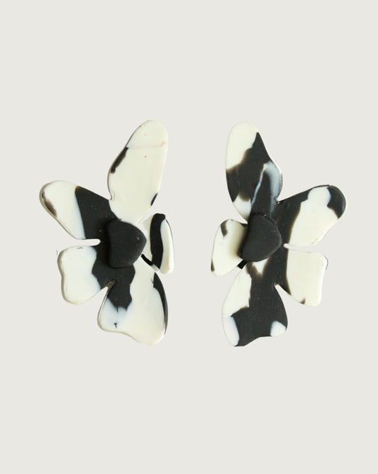 AROS FLOR ALESSIA BLANCO NEGRO