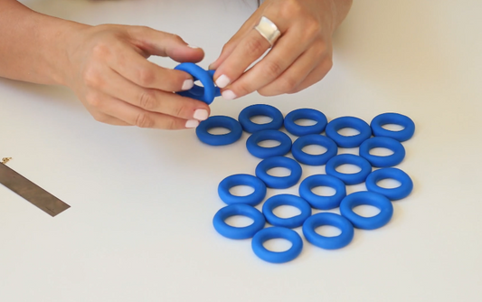 Taller Online: Collar de Eslabones en Arcilla Polimérica