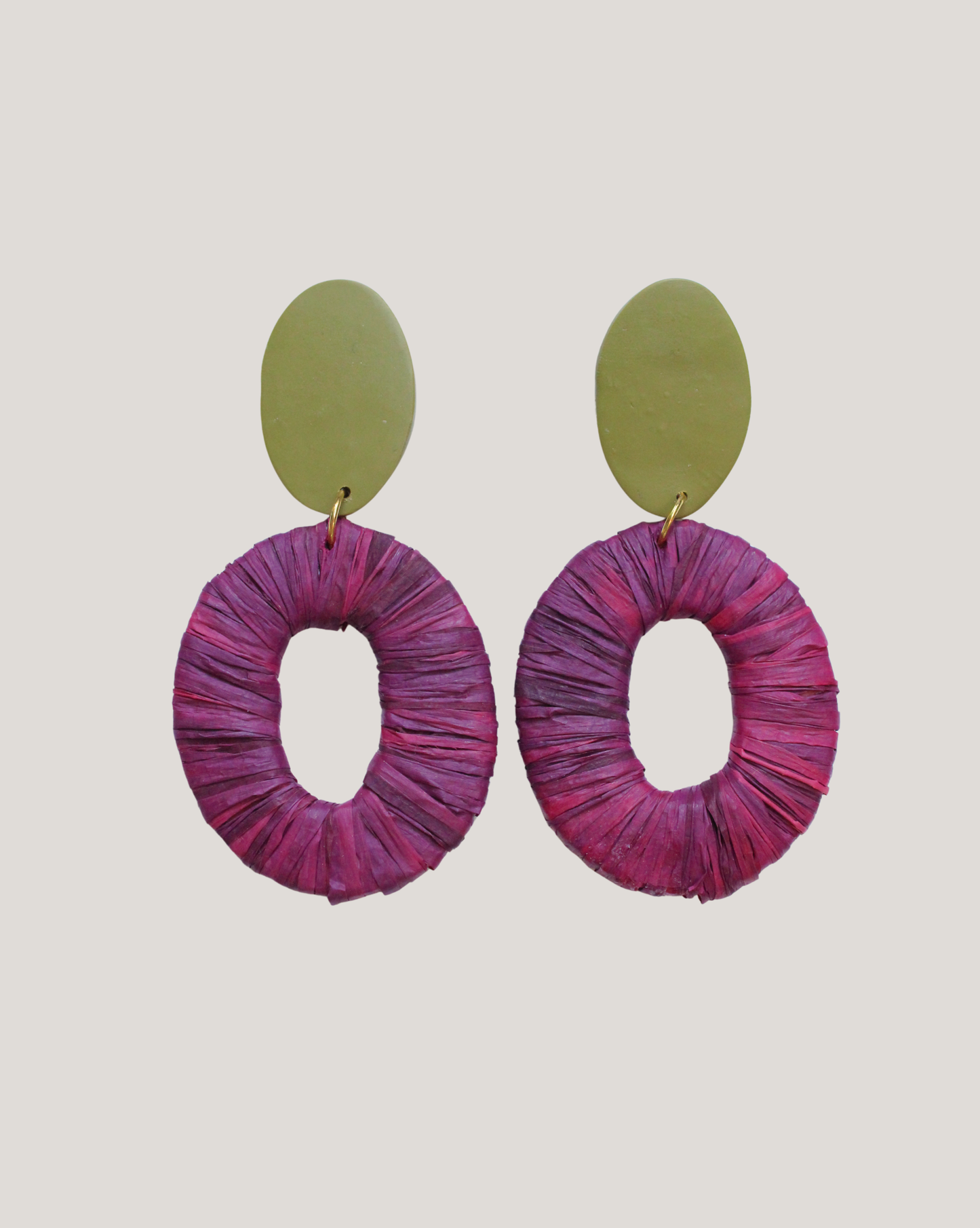 AROS RAFIA BURDEO VERDE OLIVA