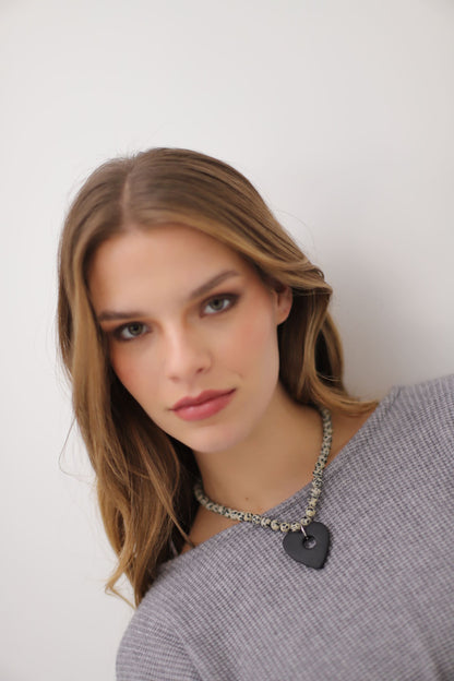 COLLAR MANCHADO