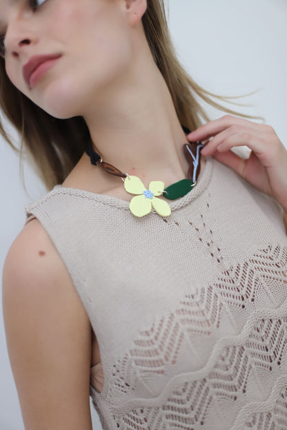 COLLAR FOLLAJE